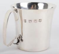 A silver mug, Thomas Bradbury & Sons, Sheffield 1942