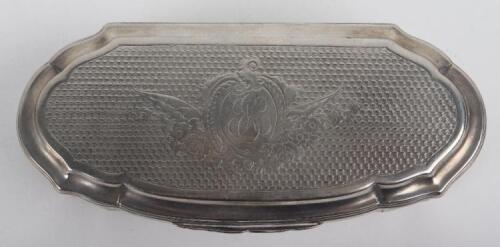 A large Continental oval snuff box