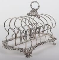 A Georgian silver toast rack, circa 1820