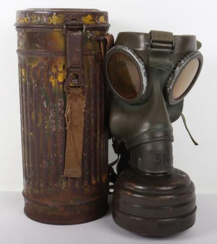 WW2 German Camouflaged Gas Mask Canister