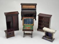 Five pieces of Waltershausen dolls house furniture, German circa 1880,