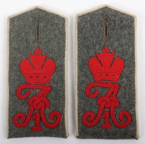 Matched Pair of Imperial German Kaiser Alexander Garde-Grenadier-Regiment Nr 1 M-1907 Shoulder Straps