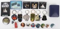 Quantity of Vintage and modern Star Wars pins and keyrings