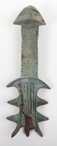 Good Quality Southern Chinese (Yunnan/Sichuan) Bronze Sword Hilt, Late Warring States to Early Han Period (c.100 B.C. – 25 A.D.)