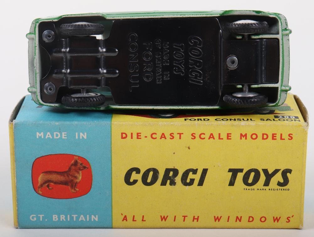 Corgi 1:43 - 1 - Coche a escala - n° 200 Ford Consul Saloon Vert Moyen Corgi 1:43 - 1 - Coche a escala - n° 200 Ford Consul Saloon Vert Moyen