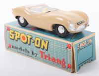 Tri-ang Spot On Model 107 Jaguar XKSS beige body