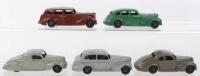 Five Dinky Toys 39 series USA cars