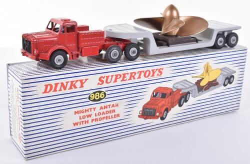 Dinky Toys 986 Mighty Antar Low Loader With Propeller