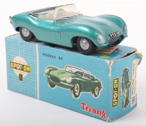 Tri-ang Spot On Model 107 Jaguar XKSS metallic green body