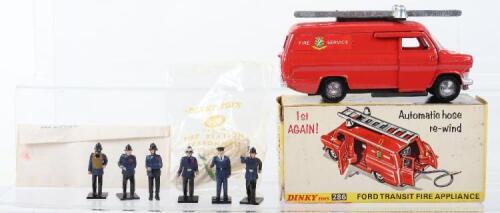 Dinky Toys 286 Ford Transit Fire Appliance