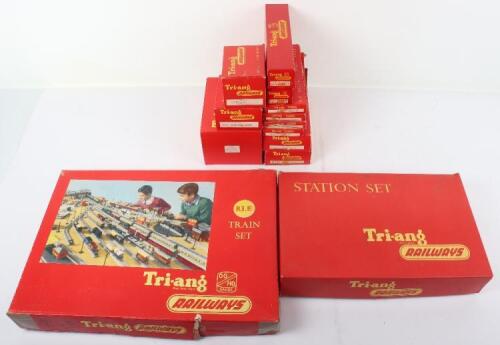 Boxed Tri-ang Railways train set and track side accessories