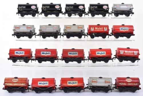 Hornby Dublo collection of thirty-two Tank wagon