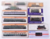 Various boxed N gauge locomotives and rolling stock