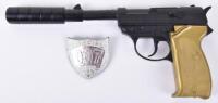 James Bond Lone Star 100 Shot Repeater Cap Toy Pistol