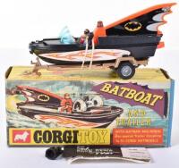 Corgi Toys 107 Batboat And Trailer, 1st issue