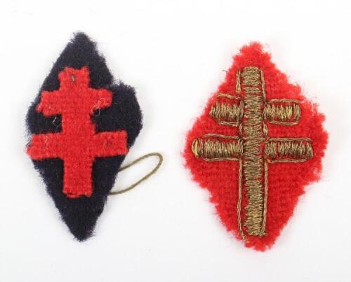 2x Free French Insignias