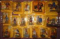 De Agostini 54mm Ancient Warrior Collection Romans never issued in UK including Scorpion Catapult and Crewman, and two mounted figures in original blister packs (Condition Mint, but five weapons broken) (18)