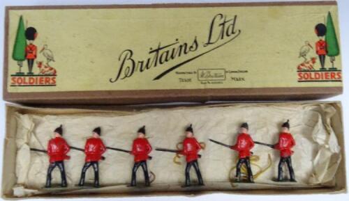 Britains RARE set 2A, diecast Infantry of the Line on guard (Great Book of Britains page 379) in austerity box held in with rubber bands (Condition Very Good, two helmet spikes missing, box Good) 1947 (6)