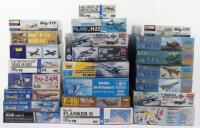 Twenty-three 1:72 scale Fighter Jet Aircraft model kits