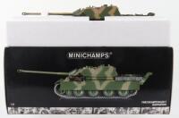 Minichamps 1:35 scale model Panzerkampfwagen V Jagpanther Tank