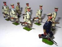 Britains set 80, Royal Navy Whitejackets running at the trail with Petty Officer, SECOND VERSION, square base, no embossing (Condition Good-Fair, not matching) 1912 (8)