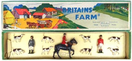 Britains set 1446, Hunting Series, 'The Meet' in original full colour box (Condition Very Good, box Good) 1955 (11)