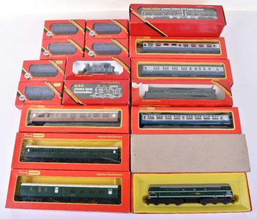 Tri-ang Hornby and Hornby Railways 00 gauge boxed locomotives and coaches