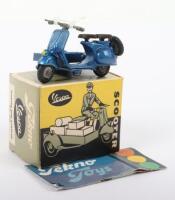 Tekno Vespa de Luxe 125 Scooter & Delivery sidecar