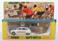 Corgi Toys Gift Set 13 Renault R16 Tour De France Paramount Film Unit