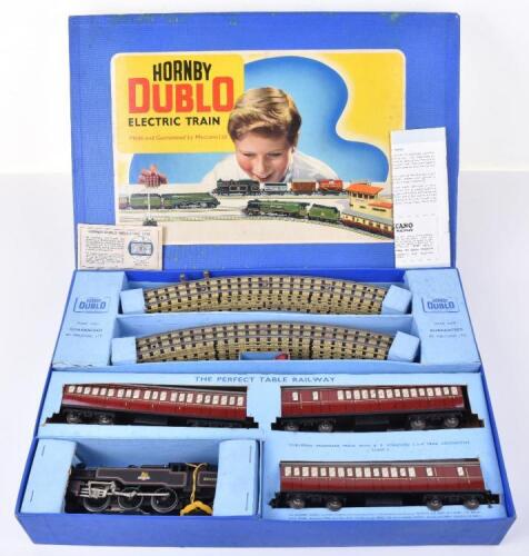 Hornby Dublo EDP13 B.R. 2-6-4 Tank Passenger Train 3-Rail Set