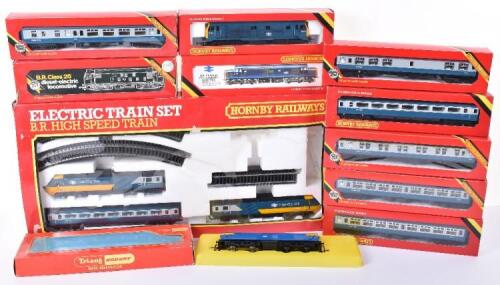 Hornby Railways 00 Gauge Inter City set and four Diesel engines