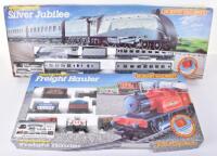 Hornby 00 Gauge Train Set R.837 Silver Jubilee