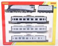 Hornby 00 Gauge R3174 Silver Jubilee Train Pack