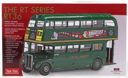 Sunstar 2922 1/24 scale “the RT series” 1955 RT36 diecast boxed Bus model