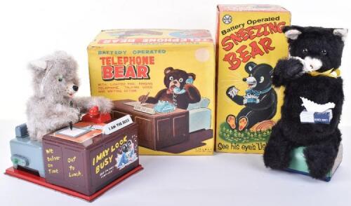 Two boxed Japanese Battery operated Bear novelty toys, circa 1960