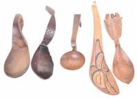 5x assorted native carved wooden spoons