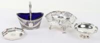 An early 20th century silver bonbon dish, Walker & Hall 1911