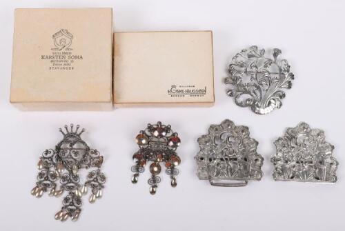 An early 20th century silver nurses buckle, 1922