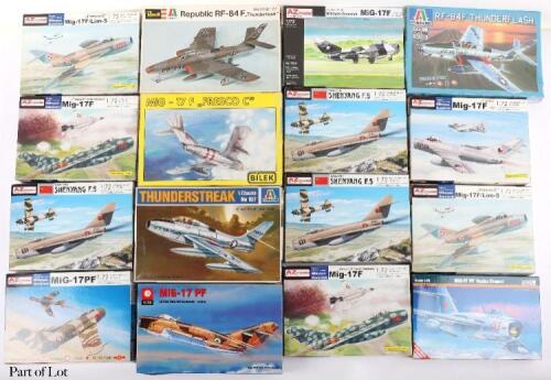 Thirty-two 1:72 scale Jet fighter model kits