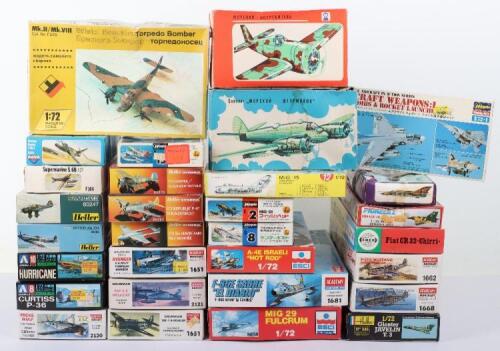 Thirty various 1:72 scale model Aircraft kits