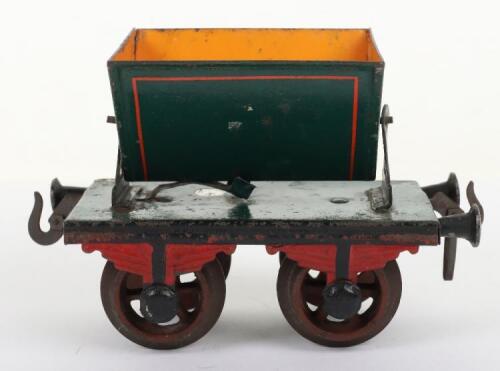 Rare Bing gauge I four-wheel Side-Tipping wagon, German circa 1904