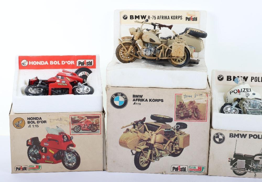 Lot de treize motos miniatures comprenant : - POLISTIL…