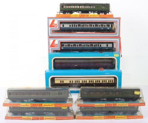 Nine Various Makers 00 Scale Boxed Coaches