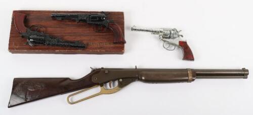 Crescent Toys Matching Pair Texan Pistols Set